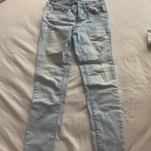Aeropostale skinny jeans light wash size 000 short